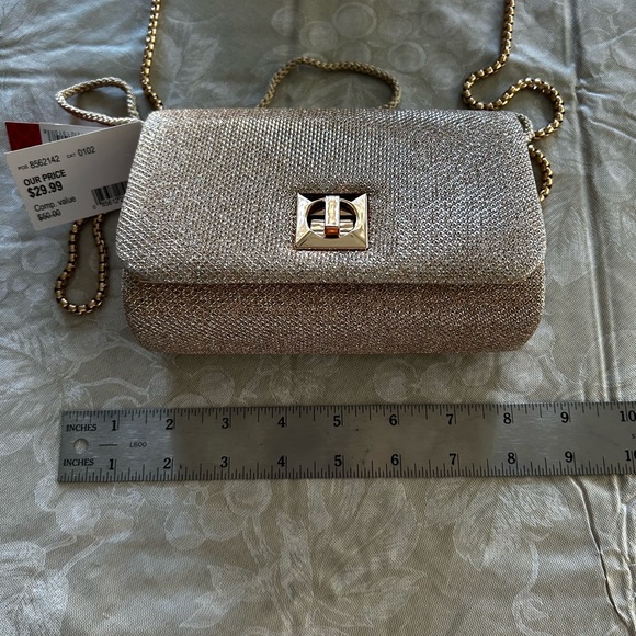 NWT women’s clutch. Gold. - Picture 5 of 5